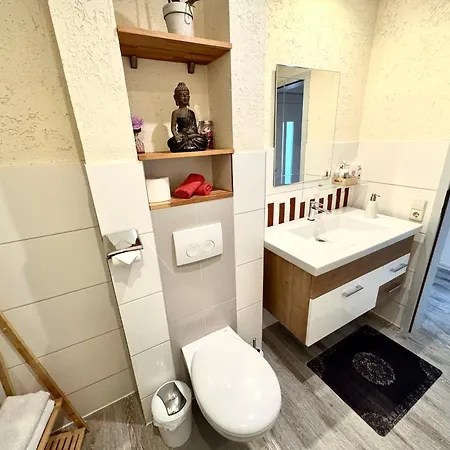 Mit Charme, Netflix Apartment Rheinstetten